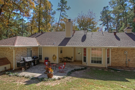 1864 Greenbriar, SingingRealty.com Blog : Huntsville TX Himes for sale, Elkins Lake Real Estate, Homes, mari montgomery realty, huntsville tx real estate companies, 284 Interstate 45 S, Ste 1, Huntsville TX 77340